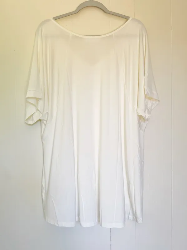 NEW CARLY JEAN LOS ANGELES CJLA Boyfriend Tee Ivory XXXL - Image 3
