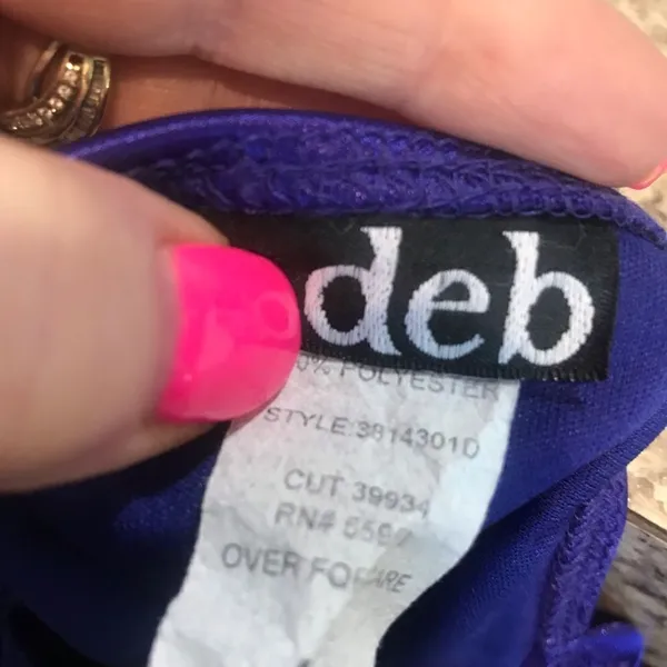 Deb Purple Spaghetti Strap Formal Dress Medium - Image 7