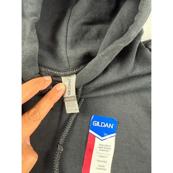 Gildan Heavy Blend Black Hoodie - Size Small - New with Tags - Image 2