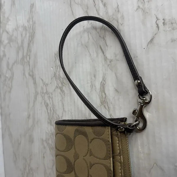 Coach Ashley Signature‎ Sateen Zippy Wallet Wristlet Satin Canvas tan - Image 4