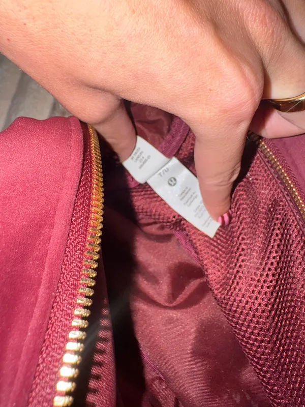 Lululemon Makeup Bag - Image 4