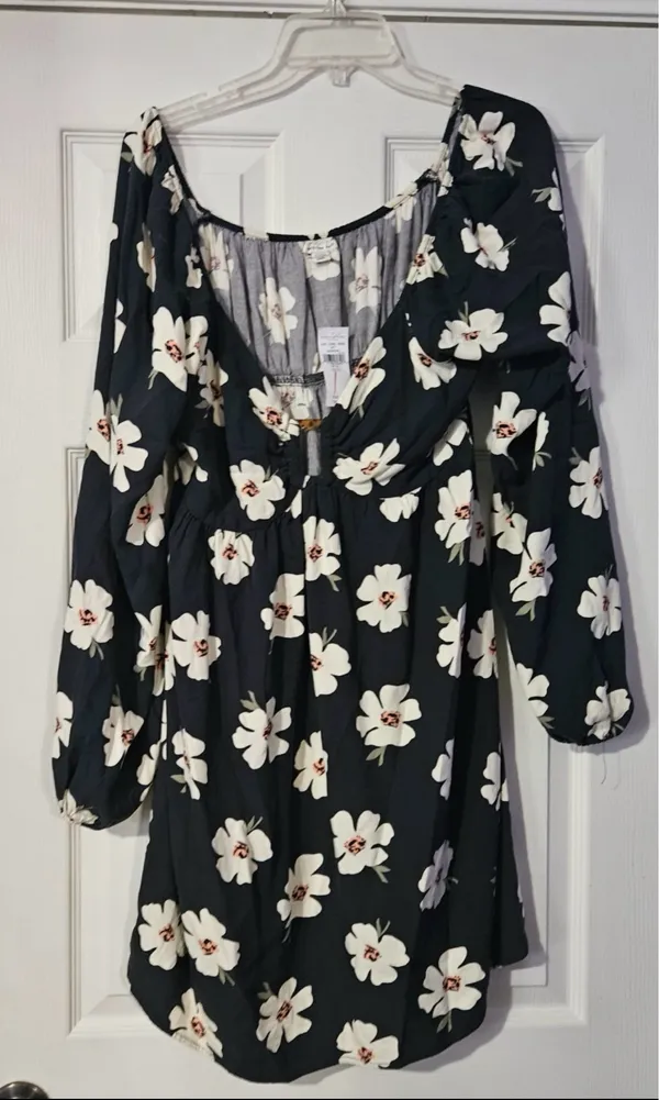 American Eagle Outfitters Black Floral Keyhole Babydoll long sleeve Dress XL. - Image 6