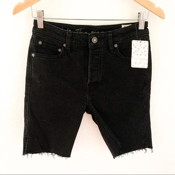 Free People Shorts Avery‎ Denim Black Ash 24 25 NWT - Image 4