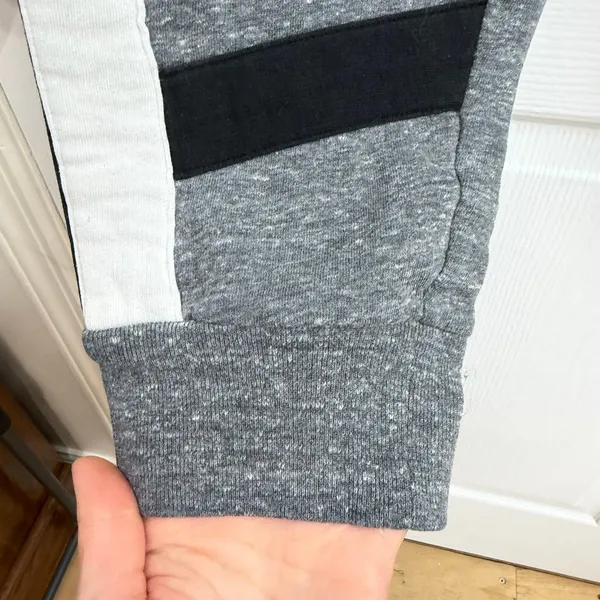 PINK Victoria's Secret gray pull‎ on fleece lined pocket jogger sweatpants large - Image 4