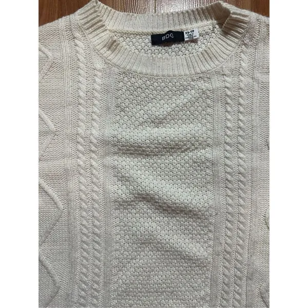 BDG ivory twist cable chunky knit‎ sweater with elbow patch sz XS - Image 8
