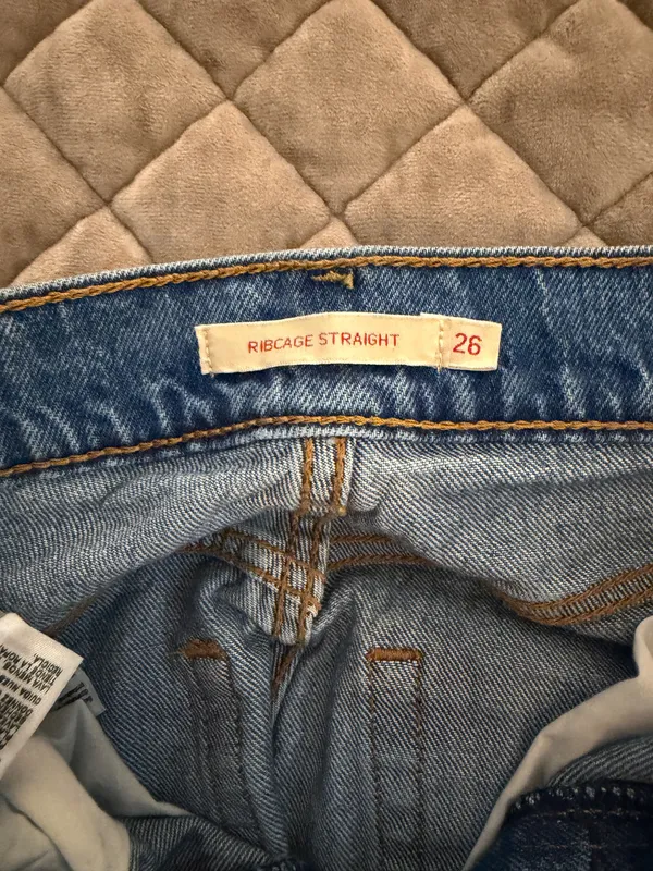 Levi’s Ribcage Straight - Image 2
