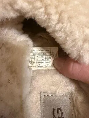 UGG Slippers - Image 5