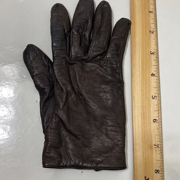 Women’s Dark brown leather gloves with cashmere lining. Size Medium. - Image 7
