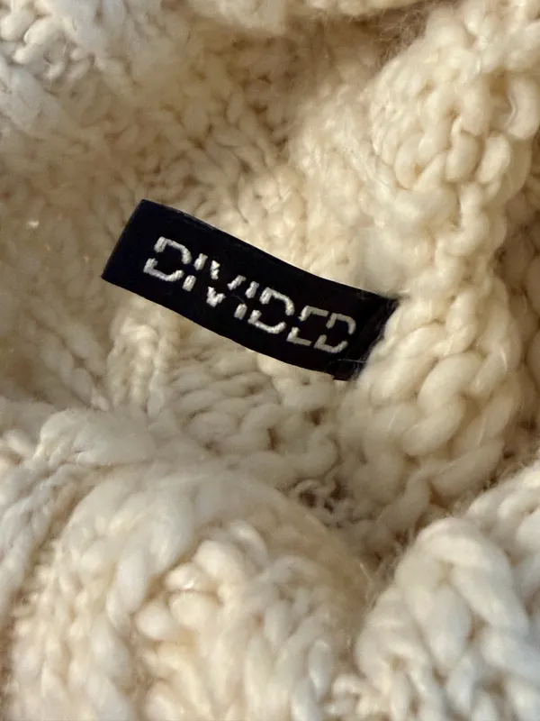 Divided H&M Cream Turtleneck Batwing Sweater - Image 4