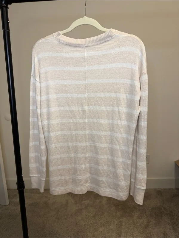 Abercrombie & Fitch Striped Lightweight Crewneck Sweater - Size XS - Image 3