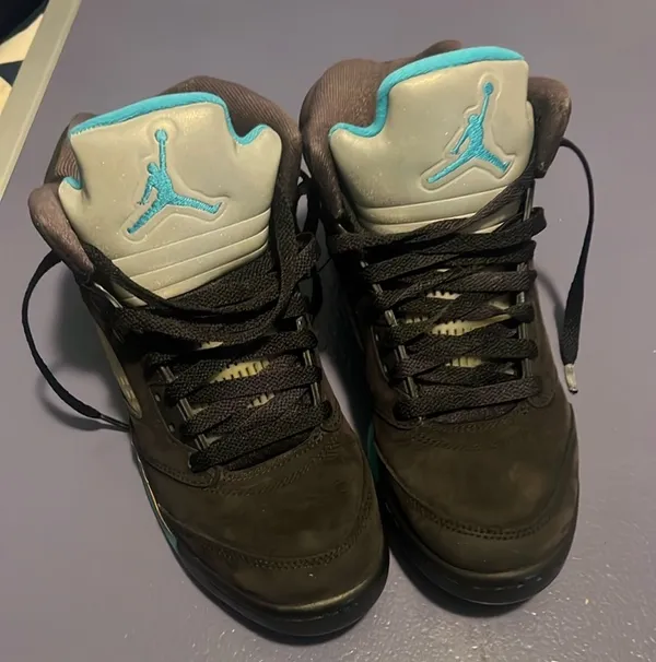 7Y / Sz 8 Women’s JORDAN AIR JORDAN 5 RETRO 'AQUA - Image 9