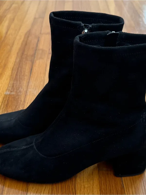 A New Day Black faux Suede Mid-Calf Block Heel round toes Boots, size 8.5 - Image 4