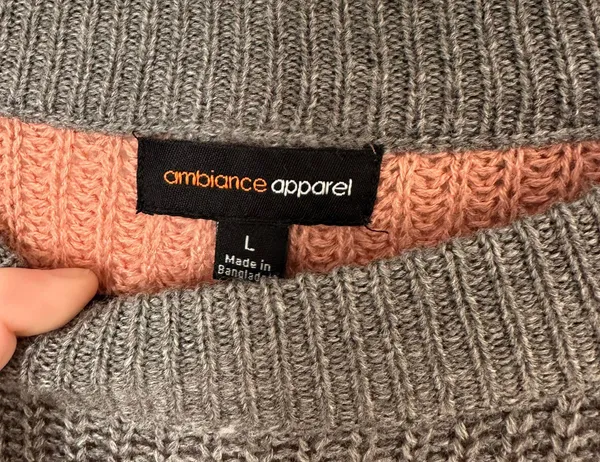 Boutique Sweater Size L - Image 2