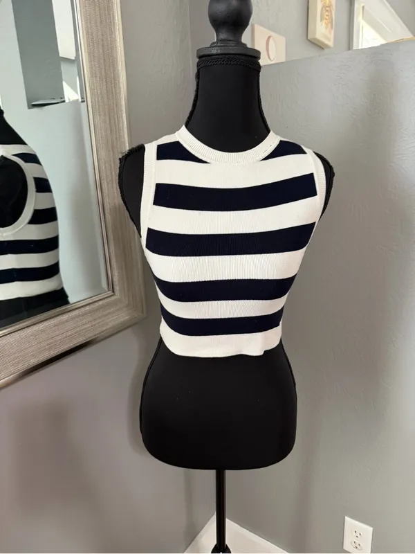 Zara striped sleeveless knit nautical costal chic crop top size small. - Image 2