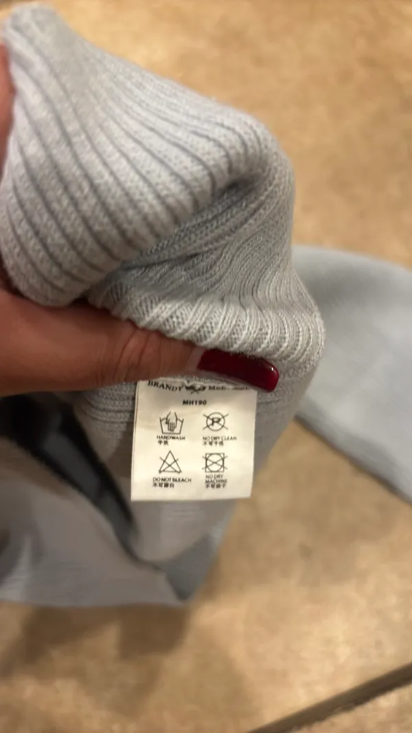 Brandy Melville Cropped Ribbed Sweater light blue gray  - Image 4