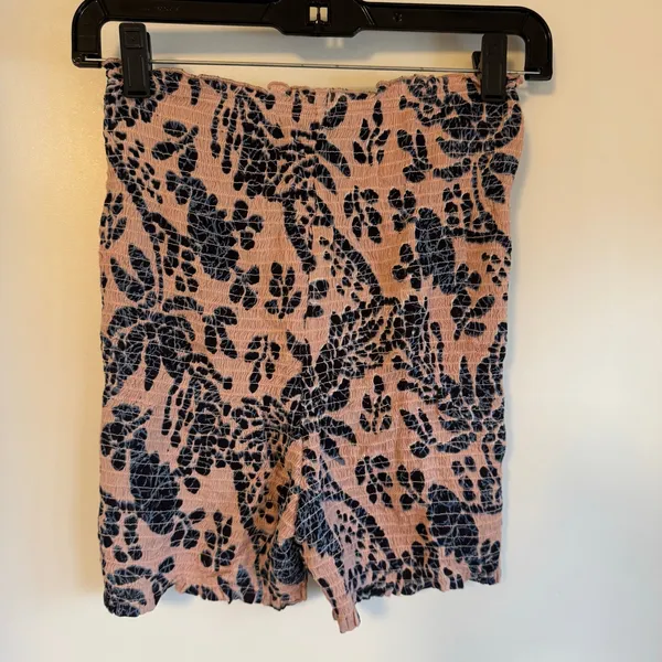 Free People Womens Maia Floral Smocked High Waisted Shorts Size XS Pink Black - Image 3