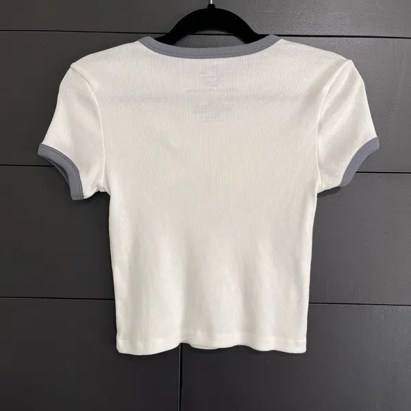 SOCIAL CULTURE Graphic Baby Tee Women’s Ribbed T-shirt Sz L NWOT - Image 3