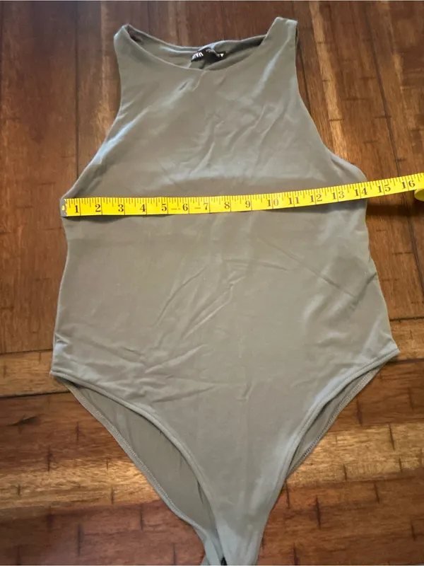Zara Sleeveless Bodysuit in Sage Green Size L - Image 5