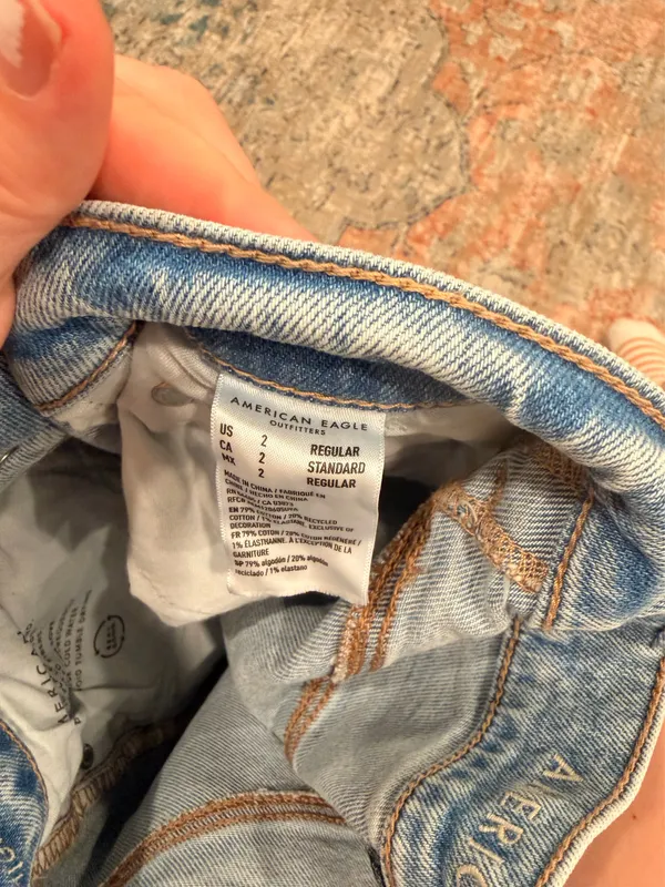 American Eagle Jeans - Image 4