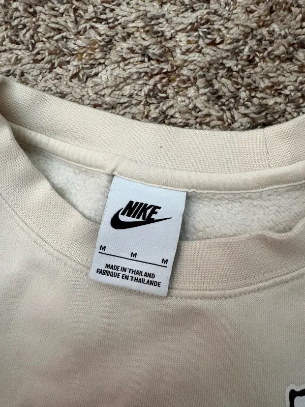 Nike Crewneck - Image 3