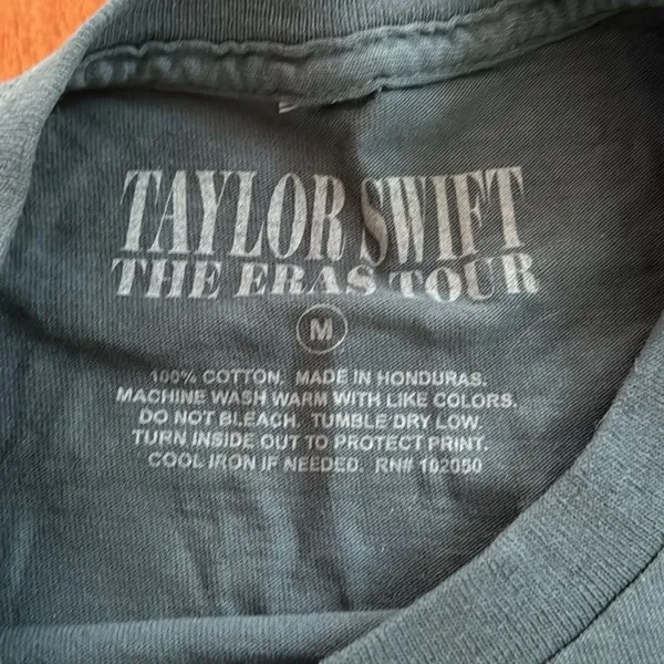 Taylor Swift The Eras Tour T-Shirt Unisex Blue 2023 Concert‎ Dates Medium - Image 3