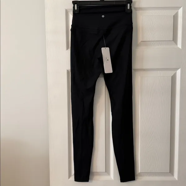CRZ YOGA Black Leggings size XS brand new inseam 28”waist 22” elastic - Image 4