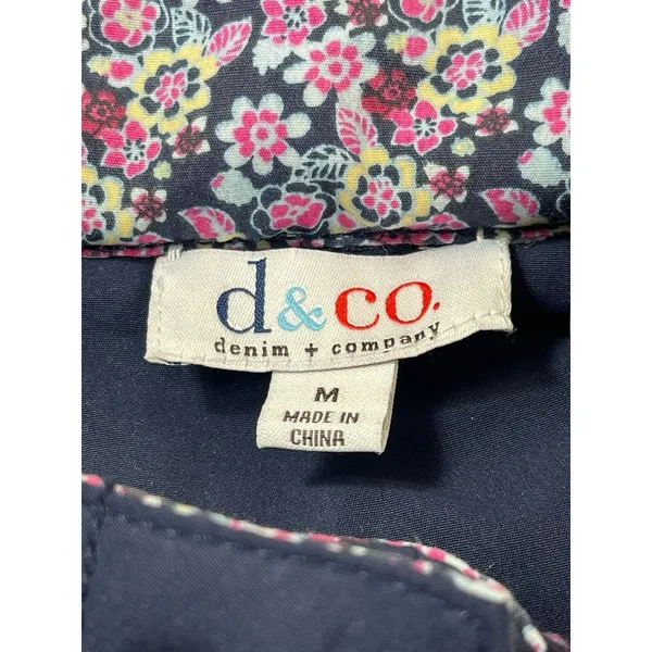 Denim & Company M Quilted Blue Floral Print Puffy Vest Pocketed Snap Button - Image 5