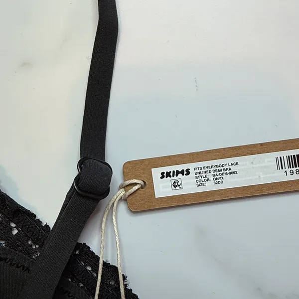 NWT Skims Fits Everybody Lace Unlined Scoop Bra - Image 5