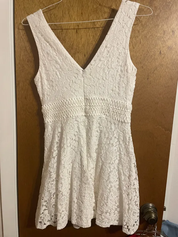Francesca’s White Lace Dress - Image 4