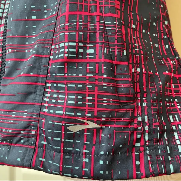 Brooks Running Shelter Technology Vest XS - Image 8