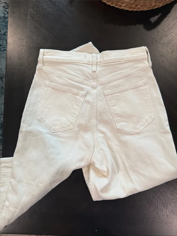 Abercrombie & Fitch White Pleated Chinos - Image 5
