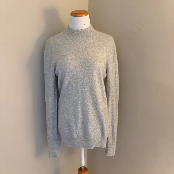 100% Cashmere Nanette Lepore Gray Scalloped Mock Neck Pearl Cuff Sweater Large‎ - Image 2