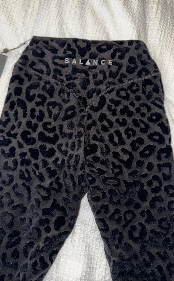 Black Size S - Image 3