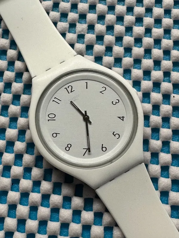 Swatch Watch Skinsnow SVUW101 Contemporary - Image 2
