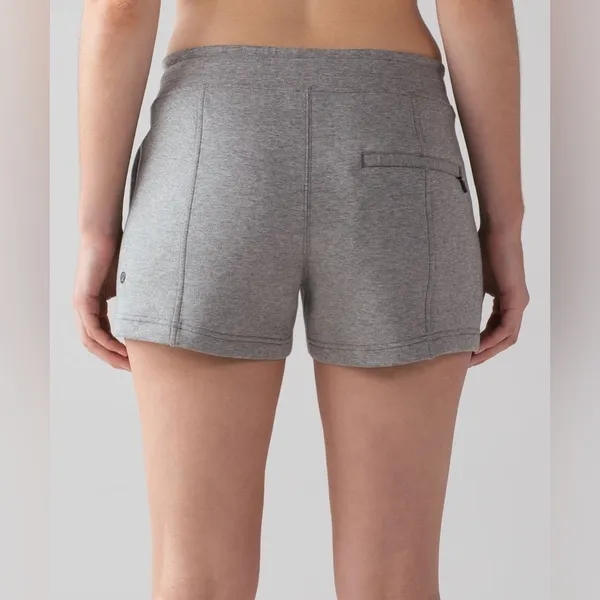 Lululemon NTS Short (3") Heathered Medium‎ Grey / Black Size 2 - Image 3