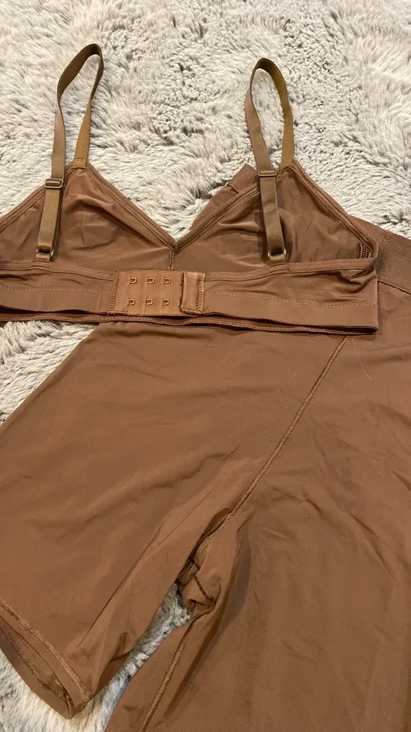 Aerie Lounge Set - Image 3