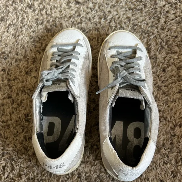 P448 Kids Silver and White Lace-Up Sneakers - Image 8