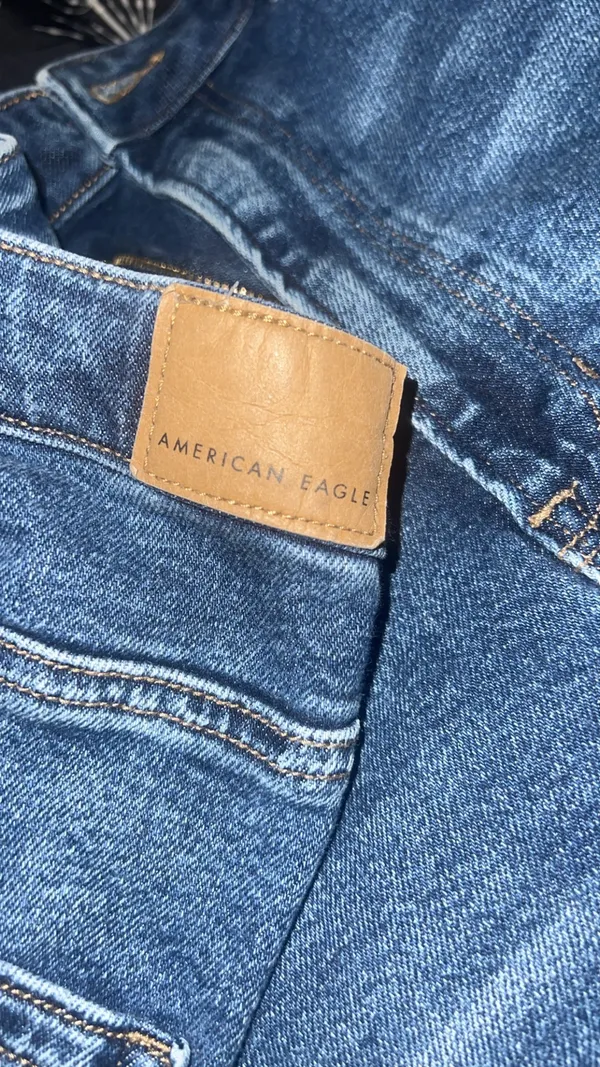 American Eagle Jeans - Image 4