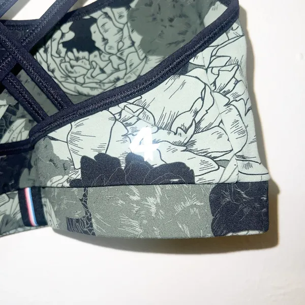 Four Laps vitality athletic fit peonies print thyme olive green new bra - Image 5