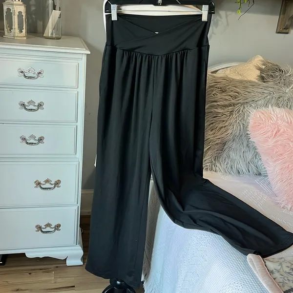 Wide Leg Pants Cross Over Waist Black Silky Stretchy Womens Medium Yoga - Image 3