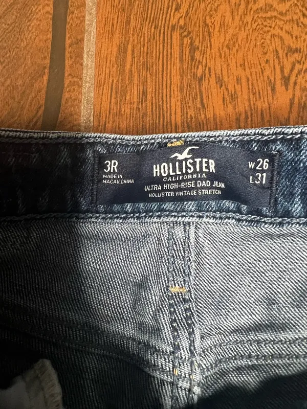 Hollister Ultra High Rise Dad Jean Straight Leg Wave Design Womens 3R or 26 - Image 2
