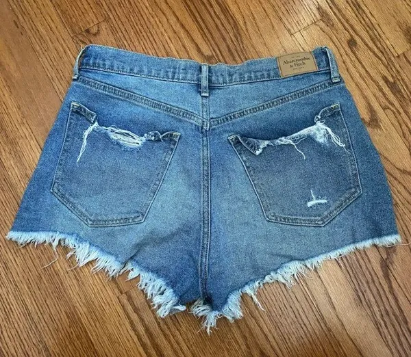 Abercrombie - Image 2