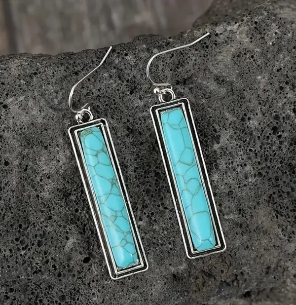 NEW Pair of vintage style BOHO earrings, dangle turquoise earrings, western - Image 4