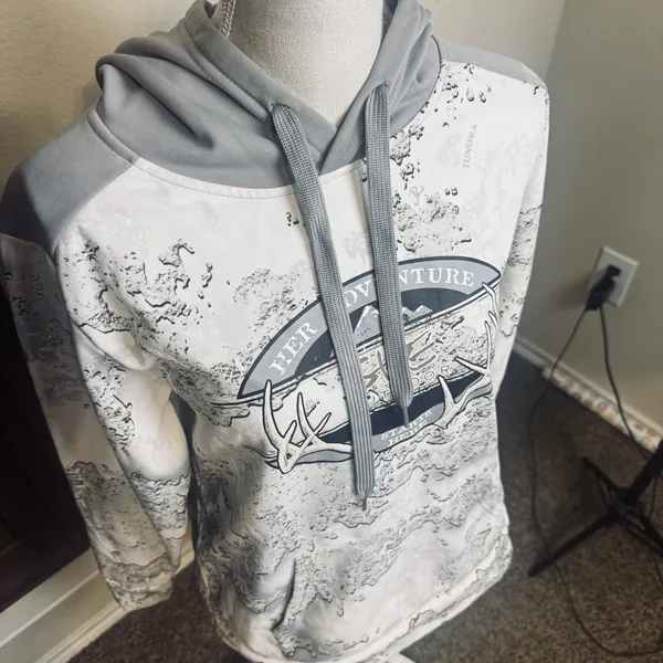 SHE Outdoor Hoodie Sweatshirt Women's M Tundra Camo Her Adventure white‎ gray - Image 2