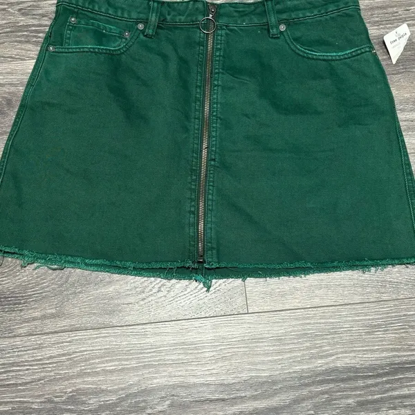 Free People We the Free Zip It Up Mini Jean Skirt Green Cotton size 31‎ *251 - Image 6