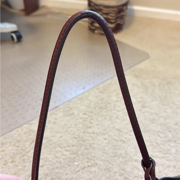 Michael Kors Leather Shoulder Bag - Image 9