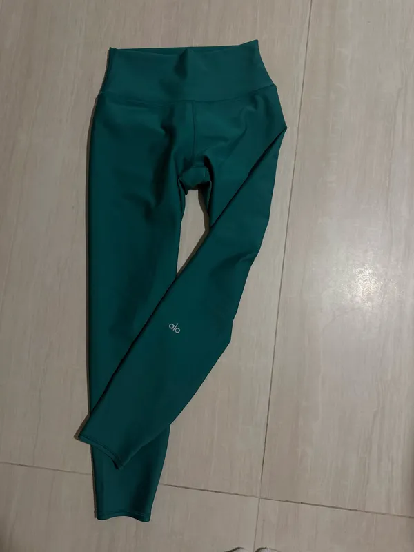 Alo Yoga Emerald Green Leggings High-Waisted 7/8 - Image 2