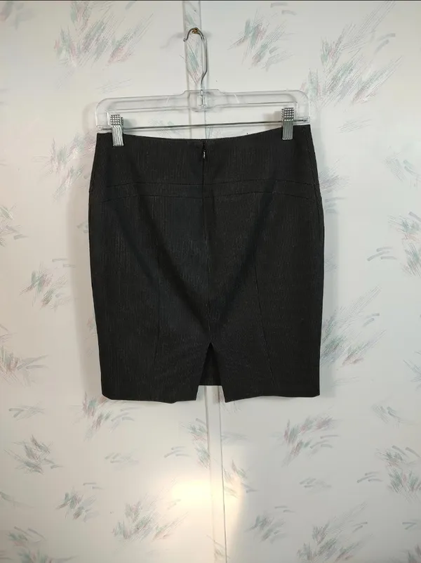 Express Women's Size 0 Skirt - Image 4