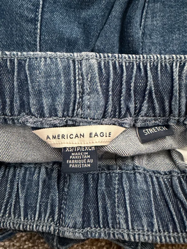 American Eagle Shorts - Image 4