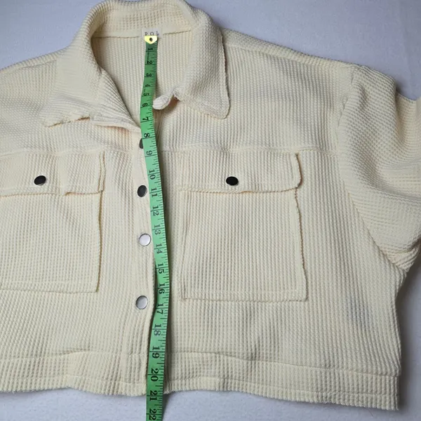 POL Cream Waffle Knit Cropped Button Up Jacket Women's Size Large‎ - Image 7